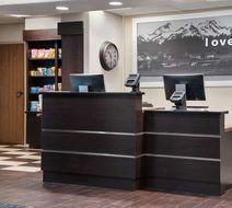 Hampton Inn Loveland Lobby