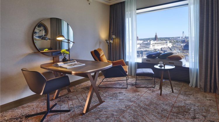 Hilton Frankfurt City Centre Room