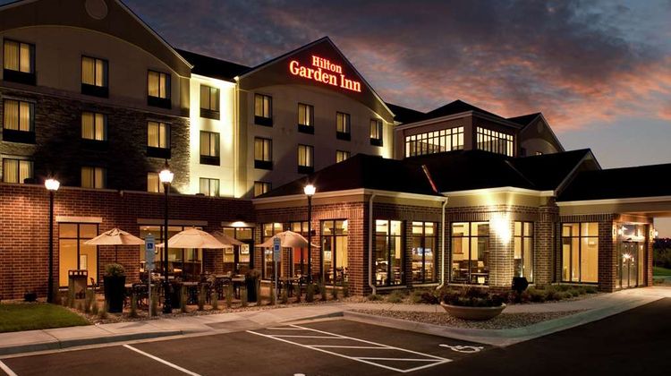 Hilton Garden Inn Sioux Falls Exterior