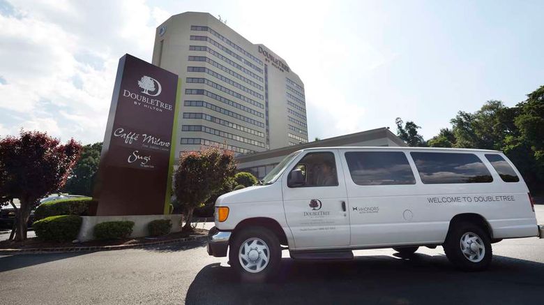<b>Doubletree Hotel Exterior</b>. Images powered by <a href="https://iceportal.shijigroup.com/" title="IcePortal" target="_blank">IcePortal</a>.