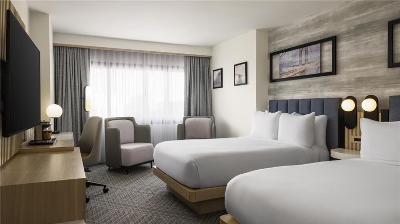 <b>Doubletree Hotel Room</b>. Images powered by <a href="https://iceportal.shijigroup.com/" title="IcePortal" target="_blank">IcePortal</a>.