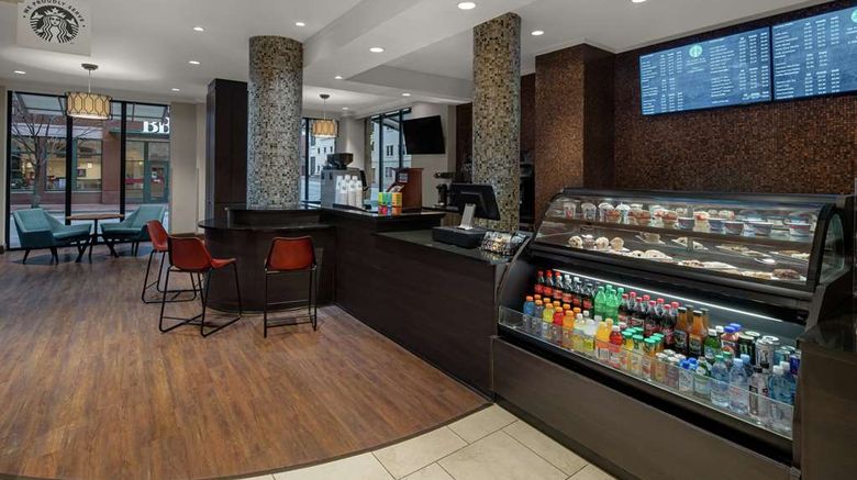 <b>Embassy Suites Fort Worth - Downtown Restaurant</b>. Images powered by <a href="https://iceportal.shijigroup.com/" title="IcePortal" target="_blank">IcePortal</a>.