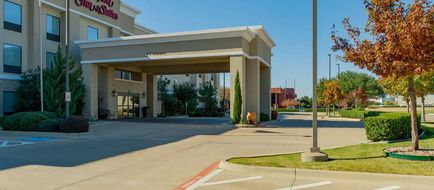 Hampton Inn & Suites Fossil Creek Exterior