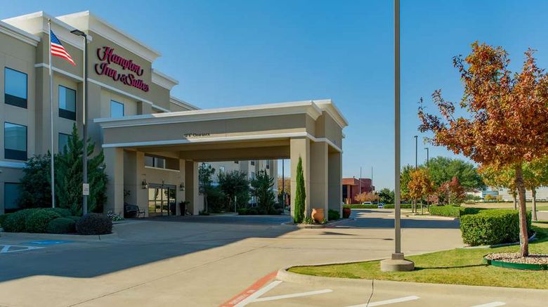 <b>Hampton Inn & Suites Fossil Creek Exterior</b>. Images powered by <a href="https://iceportal.shijigroup.com/" title="IcePortal" target="_blank">IcePortal</a>.