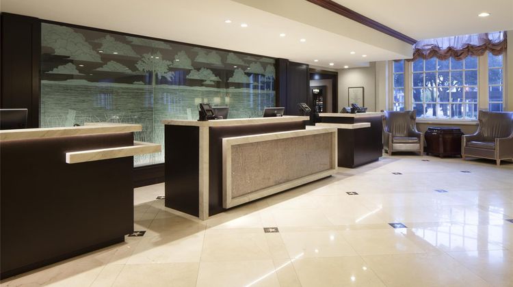 Hilton Fort Worth Lobby