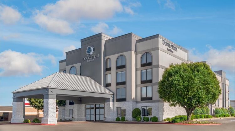 DoubleTree by Hilton Springdale Exterior