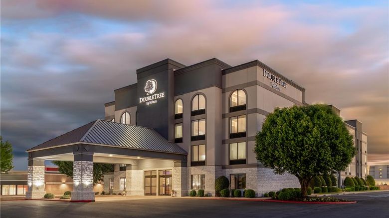 <b>DoubleTree by Hilton Springdale Exterior</b>. Images powered by <a href="https://iceportal.shijigroup.com/" title="IcePortal" target="_blank">IcePortal</a>.