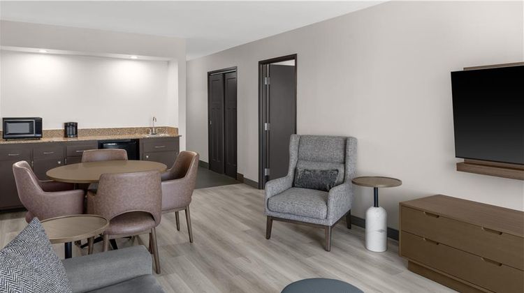 DoubleTree by Hilton Springdale Other