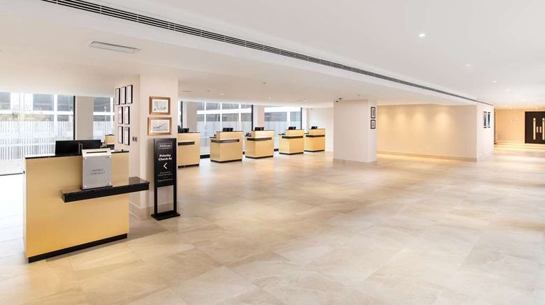 <b>Hilton London Gatwick Airport Lobby</b>. Images powered by <a href="https://iceportal.shijigroup.com/" title="IcePortal" target="_blank">IcePortal</a>.