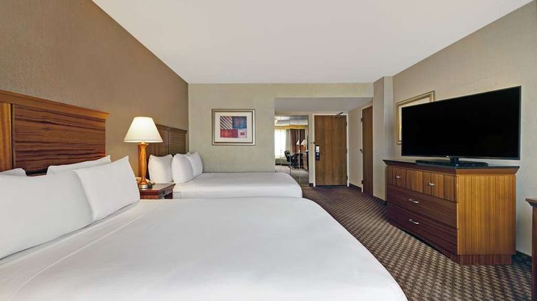 <b>DoubleTree by Hilton Grand Junction Room</b>. Images powered by <a href="https://iceportal.shijigroup.com/" title="IcePortal" target="_blank">IcePortal</a>.