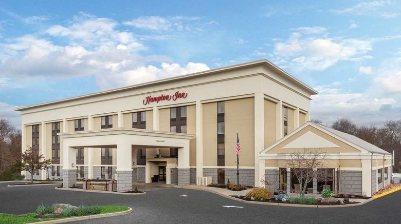Hampton Inn Groton Exterior. Images powered by <a href="https://iceportal.shijigroup.com" target="_blank" rel="noopener">Ice Portal</a>.