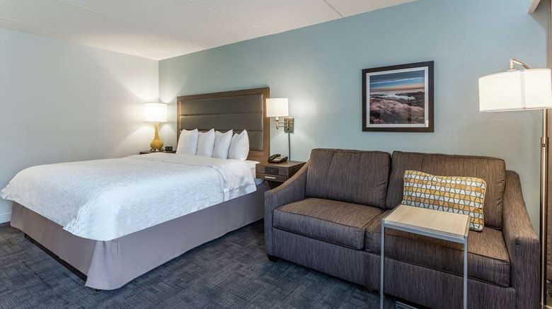 <b>Hampton Inn Groton Room</b>. Images powered by <a href="https://iceportal.shijigroup.com/" title="IcePortal" target="_blank">IcePortal</a>.