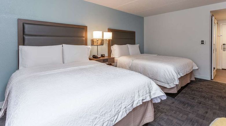 <b>Hampton Inn Groton Room</b>. Images powered by <a href="https://iceportal.shijigroup.com/" title="IcePortal" target="_blank">IcePortal</a>.