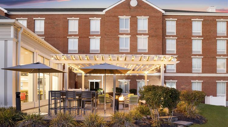 Hilton Garden Inn Mystic Exterior