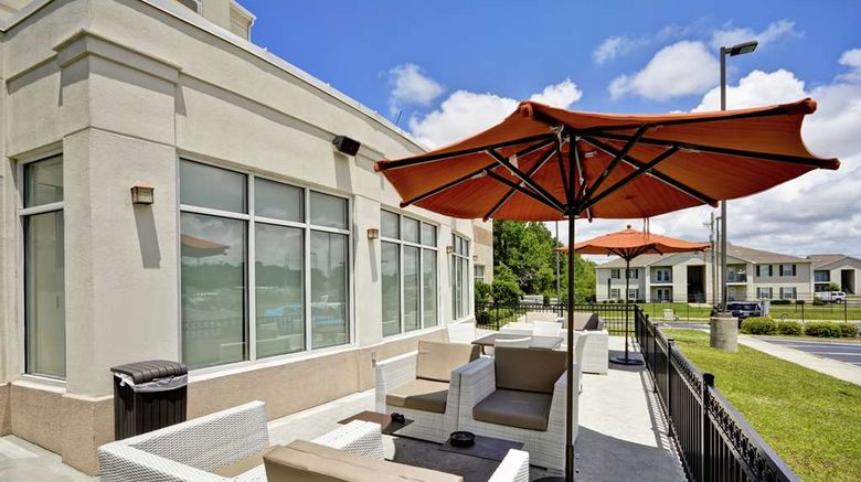 <b>Hilton Garden Inn Gulfport Airport Exterior</b>. Images powered by <a href="https://iceportal.shijigroup.com/" title="IcePortal" target="_blank">IcePortal</a>.