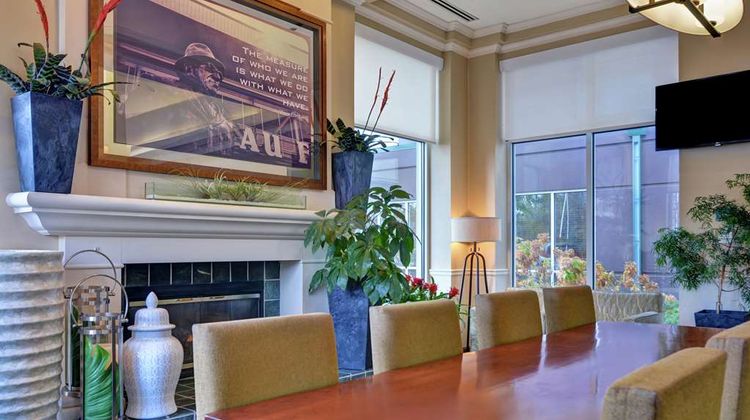 Hilton Garden Inn Green Bay Lobby