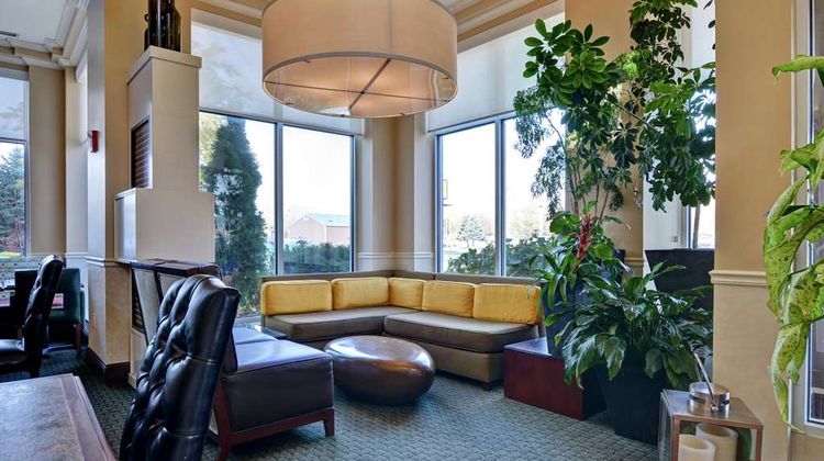 Hilton Garden Inn Green Bay Lobby