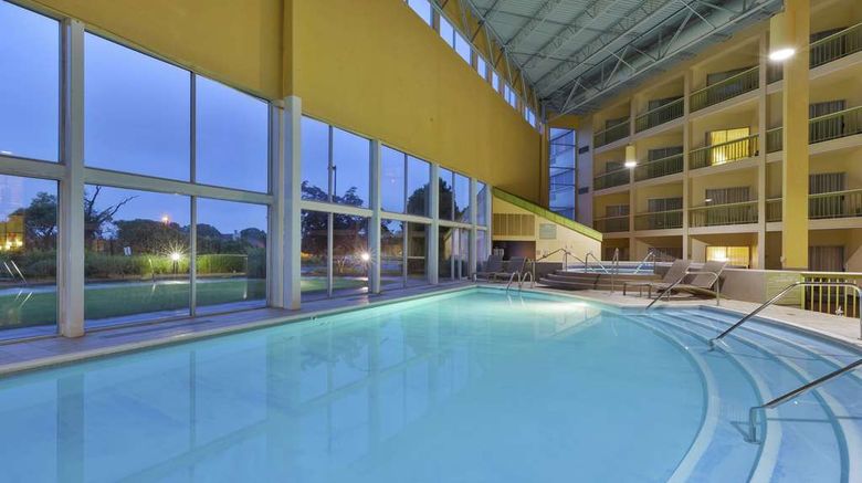 <b>Doubletree Hotel Holland Pool</b>. Images powered by <a href="https://iceportal.shijigroup.com/" title="IcePortal" target="_blank">IcePortal</a>.