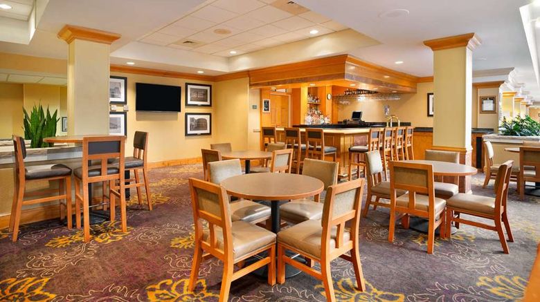 <b>Embassy Suites Greensboro Airport Hotel Restaurant</b>. Images powered by <a href="https://iceportal.shijigroup.com/" title="IcePortal" target="_blank">IcePortal</a>.