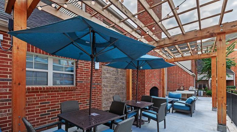 <b>Homewood Suites by Hilton Greensboro Exterior</b>. Images powered by <a href="https://iceportal.shijigroup.com/" title="IcePortal" target="_blank">IcePortal</a>.