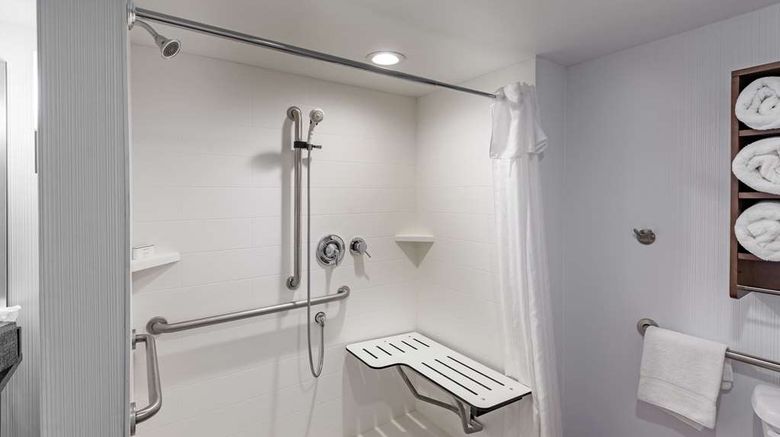 <b>Homewood Suites by Hilton Greensboro Room</b>. Images powered by <a href="https://iceportal.shijigroup.com/" title="IcePortal" target="_blank">IcePortal</a>.