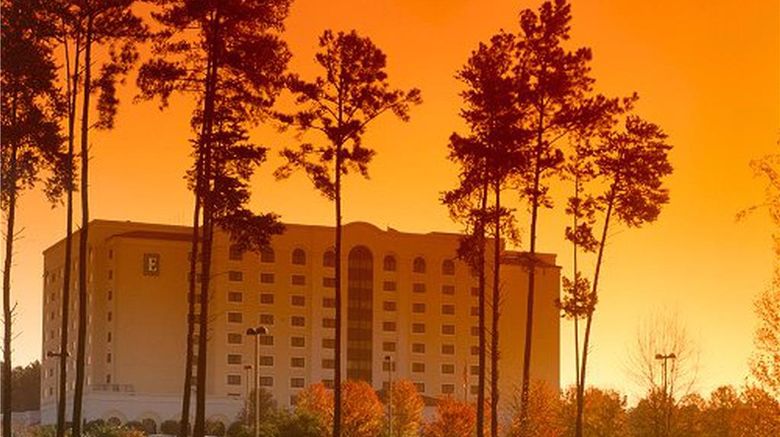 <b>Embassy Suites Greenville Golf Resort Golf</b>. Images powered by <a href="https://iceportal.shijigroup.com/" title="IcePortal" target="_blank">IcePortal</a>.