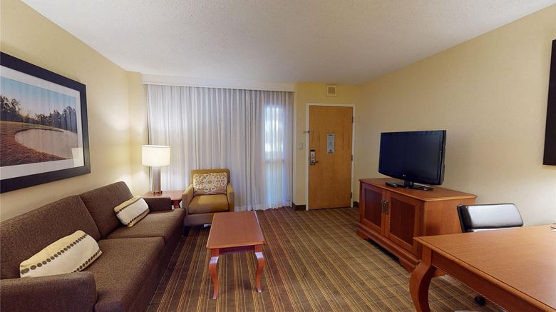 <b>Embassy Suites Greenville Golf Resort Room</b>. Images powered by <a href="https://iceportal.shijigroup.com/" title="IcePortal" target="_blank">IcePortal</a>.