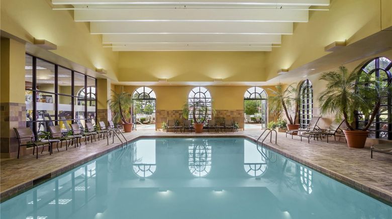 <b>Embassy Suites Greenville Golf Resort Pool</b>. Images powered by <a href="https://iceportal.shijigroup.com/" title="IcePortal" target="_blank">IcePortal</a>.