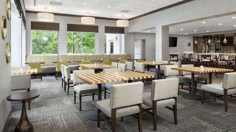 <b>Hilton Garden Inn Greenville Restaurant</b>. Images powered by <a href="https://iceportal.shijigroup.com/" title="IcePortal" target="_blank">IcePortal</a>.