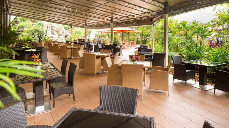 <b>Hilton Guam Resort & Spa Restaurant</b>. Images powered by <a href="https://iceportal.shijigroup.com/" title="IcePortal" target="_blank">IcePortal</a>.