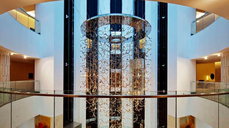 <b>Hilton Baku Lobby</b>. Images powered by <a href="https://iceportal.shijigroup.com/" title="IcePortal" target="_blank">IcePortal</a>.