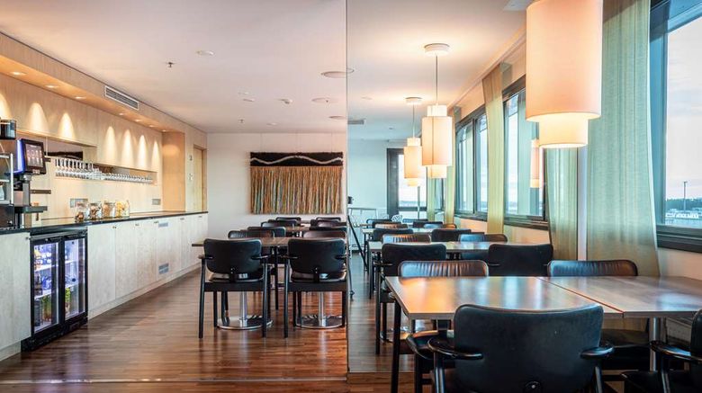 <b>Hilton Helsinki Airport Other</b>. Images powered by <a href="https://iceportal.shijigroup.com/" title="IcePortal" target="_blank">IcePortal</a>.