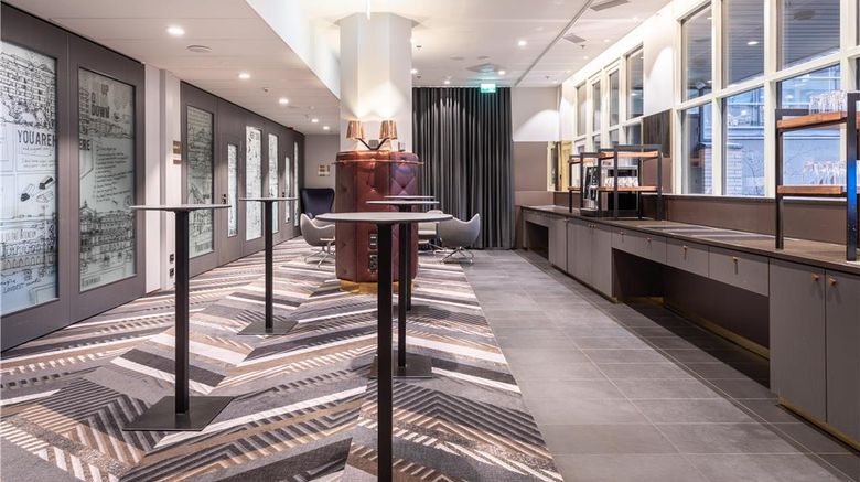 <b>Hilton Helsinki Strand Meeting</b>. Images powered by <a href="https://iceportal.shijigroup.com/" title="IcePortal" target="_blank">IcePortal</a>.