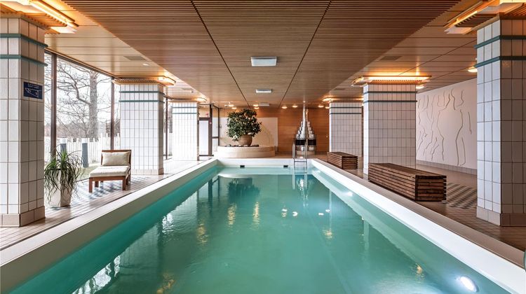 Hilton Helsinki Kalastajatorppa Pool
