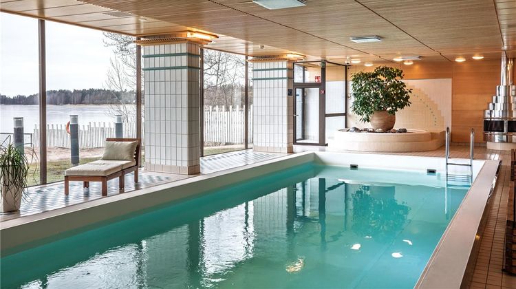 Hilton Helsinki Kalastajatorppa Pool