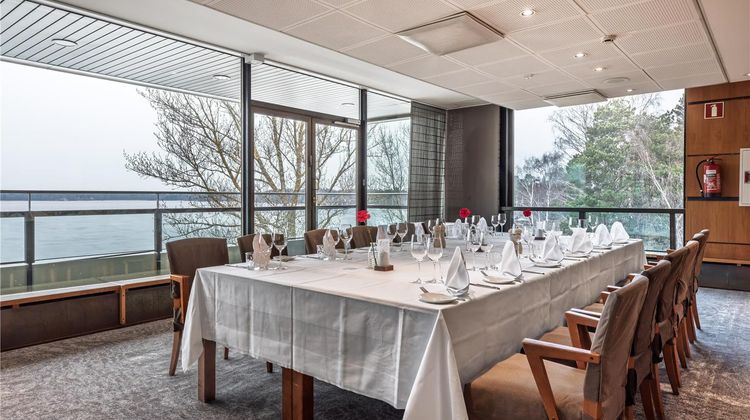 Hilton Helsinki Kalastajatorppa Restaurant