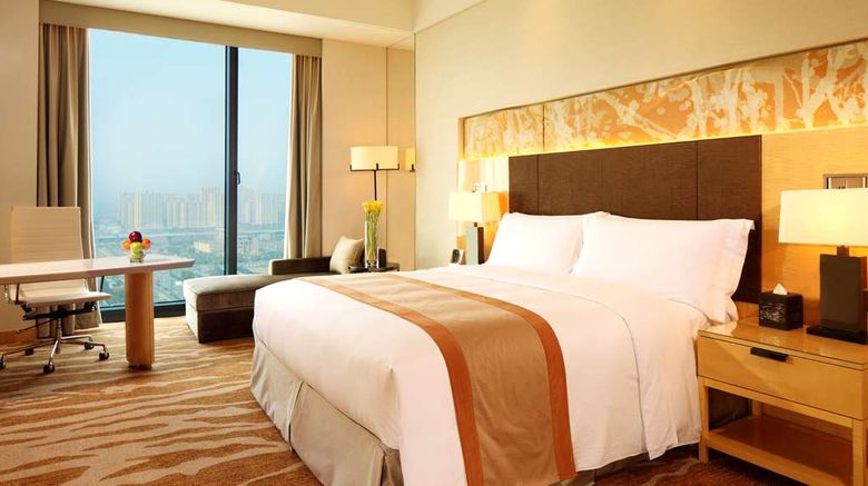 <b>DoubleTree by Hilton Hangzhou East Room</b>. Images powered by <a href="https://iceportal.shijigroup.com/" title="IcePortal" target="_blank">IcePortal</a>.