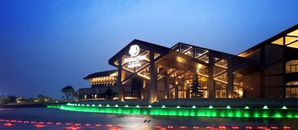DoubleTree Resort by Hilton Jiaxing Exterior