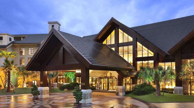 <b>Hilton Hangzhou Qiandao Lake Resort Restaurant</b>. Images powered by <a href="https://iceportal.shijigroup.com/" title="IcePortal" target="_blank">IcePortal</a>.