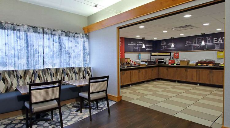 Hampton Inn Hagerstown-I-81 MD Restaurant