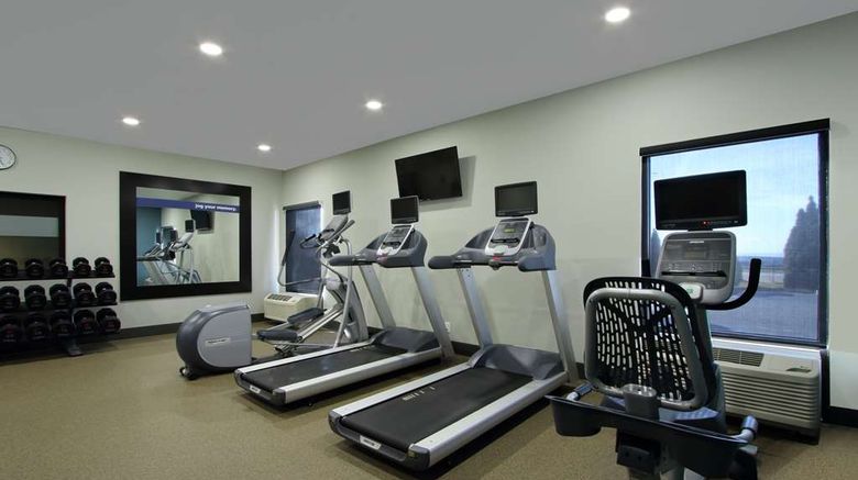 <b>Hampton Inn Hagerstown-I-81 MD Health</b>. Images powered by <a href="https://iceportal.shijigroup.com/" title="IcePortal" target="_blank">IcePortal</a>.