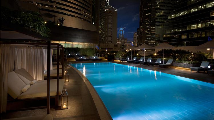 Conrad Hong Kong Pool