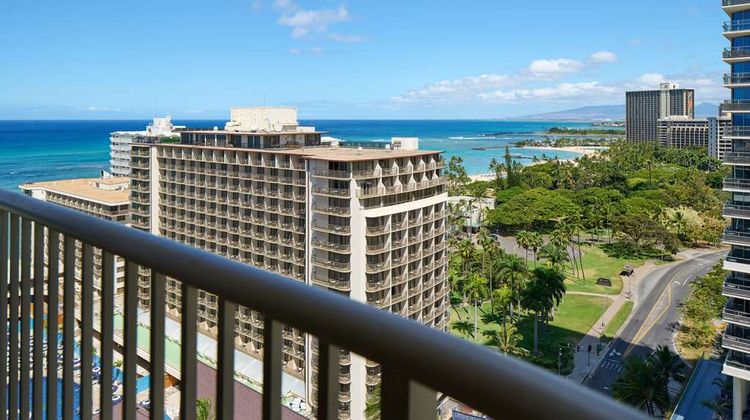 Embassy Suites by Hilton Waikiki Beach Room