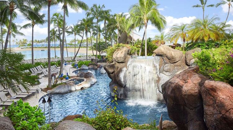Hilton Grand Vacations Grand Waikikian Pool