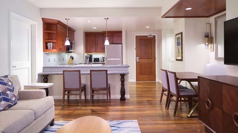 <b>Hilton Grand Vacations Grand Waikikian Room</b>. Images powered by <a href="https://iceportal.shijigroup.com/" title="IcePortal" target="_blank">IcePortal</a>.