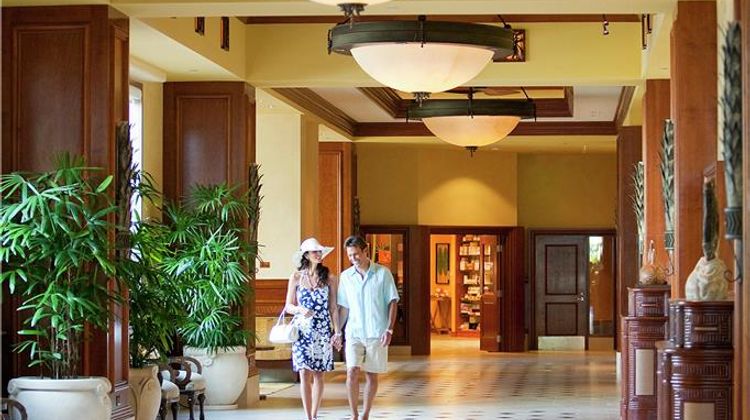 Hilton Grand Vacations Grand Waikikian Lobby