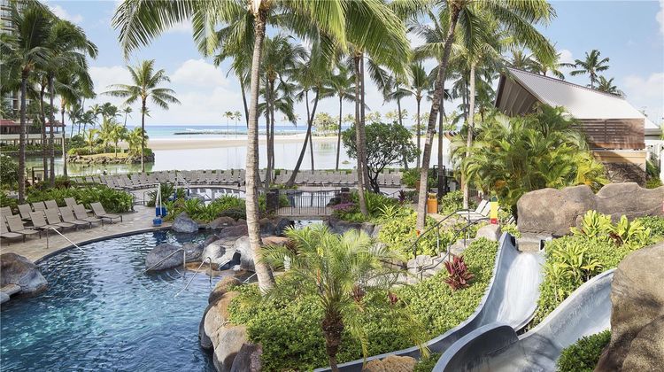 Hilton Grand Vacations Grand Waikikian Pool