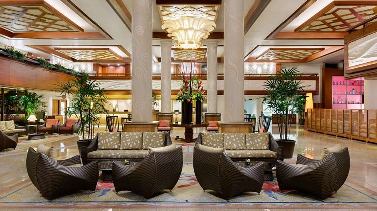 Hilton Waikiki Beach Resort & Spa Lobby