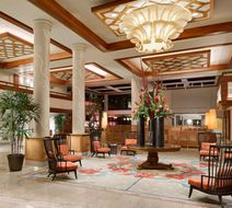 Hilton Waikiki Beach Resort & Spa Lobby