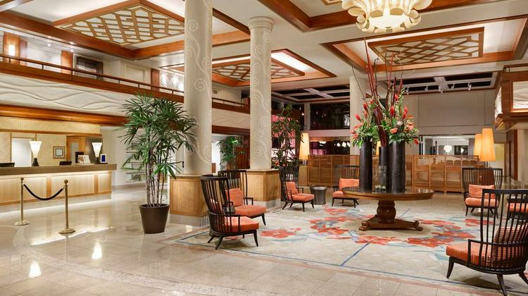 Hilton Waikiki Beach Resort & Spa Lobby